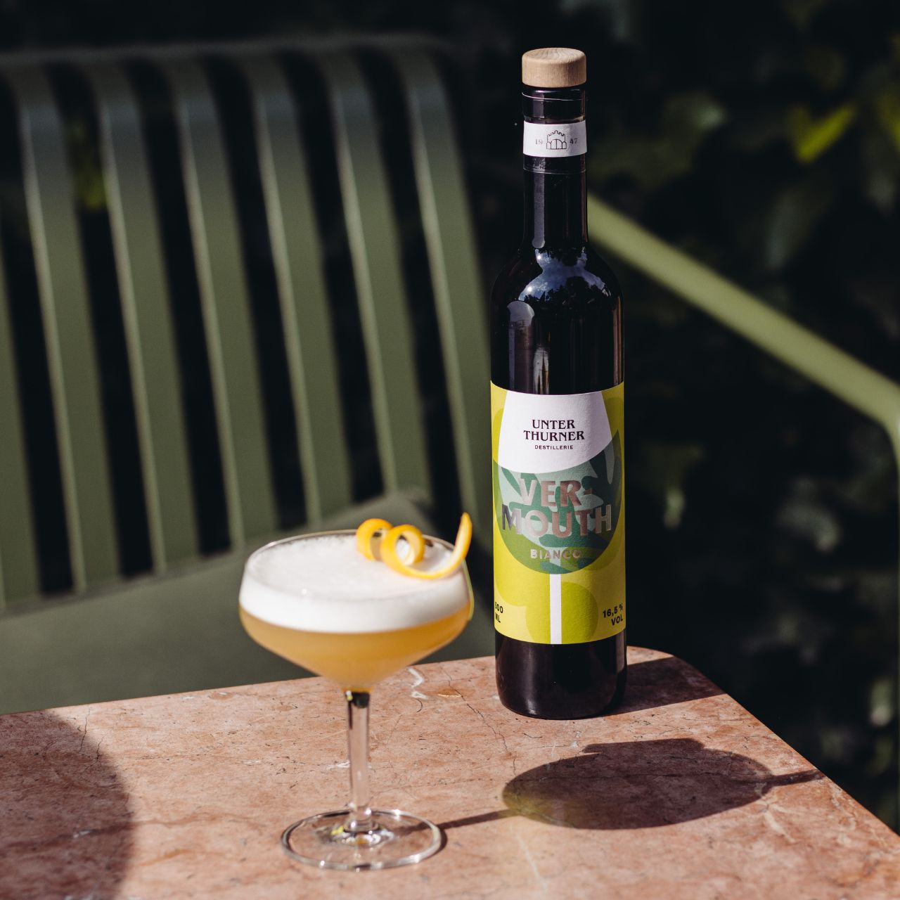 Der neue Unterthurner Vermouth Bianco besticht durch seine sorgfältige Herstellung und exquisiten Zutaten. 